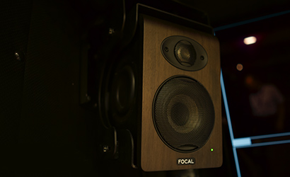 Main Speaker Focal Shape 40